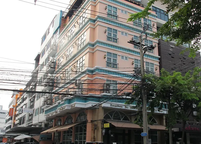Bourbon St. Boutique 4*